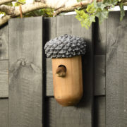Acorn nesting box