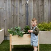 Raised bed for children