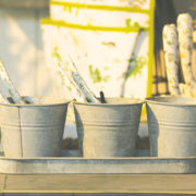 Oud zink set van 3 potjes op tray