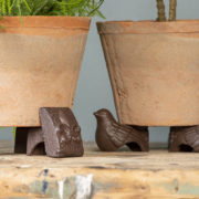 Bird pot feet