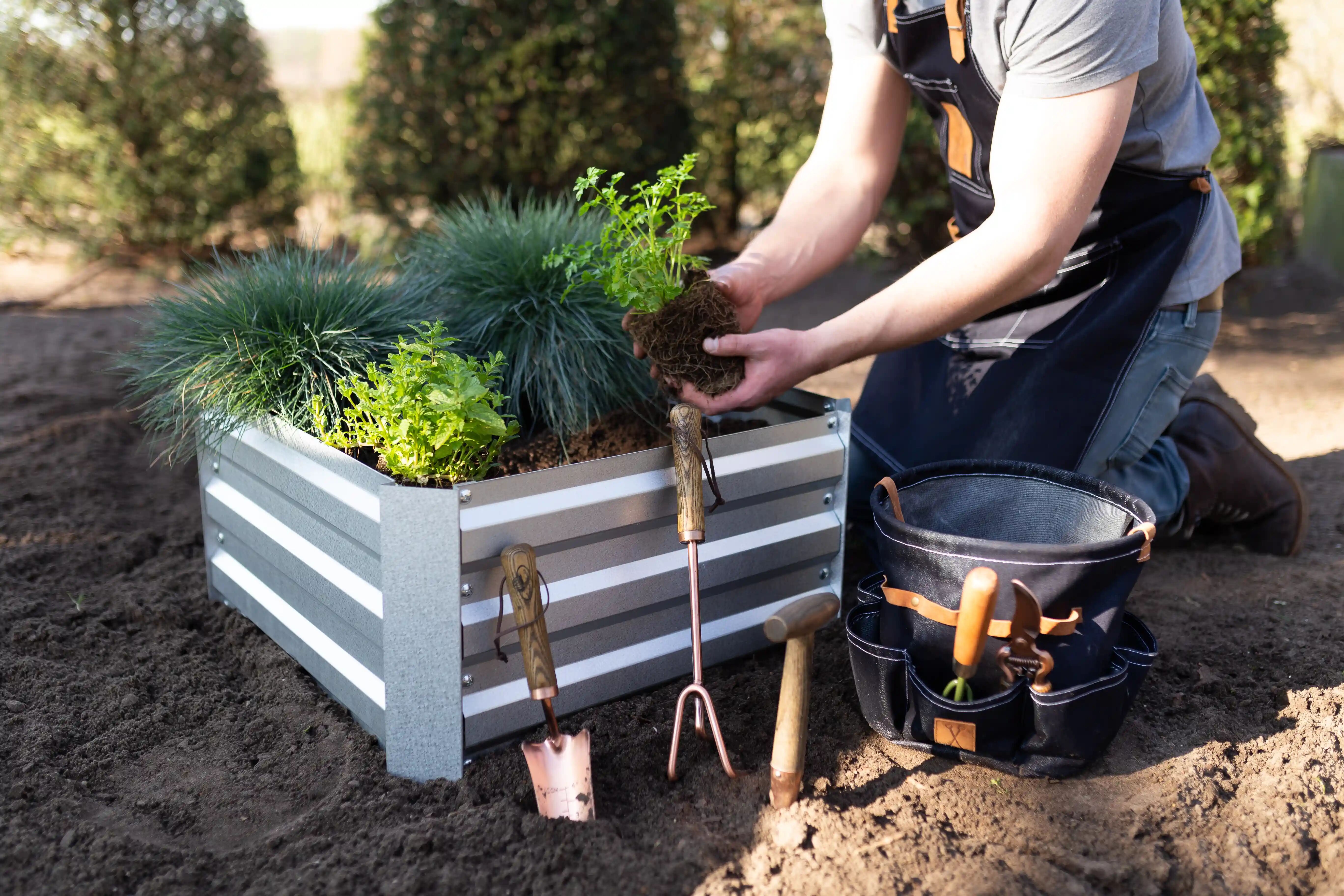 Outils de jardinage
